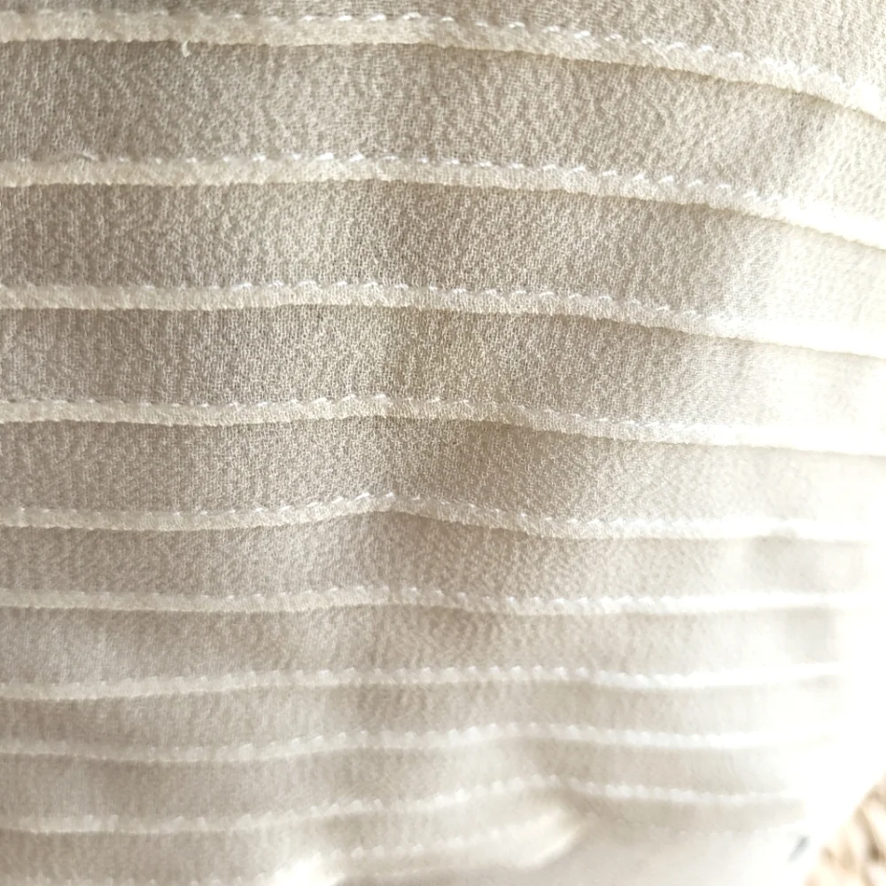 BCBG MaxAzaria Unique sexy blouse - Picture 4 of 9